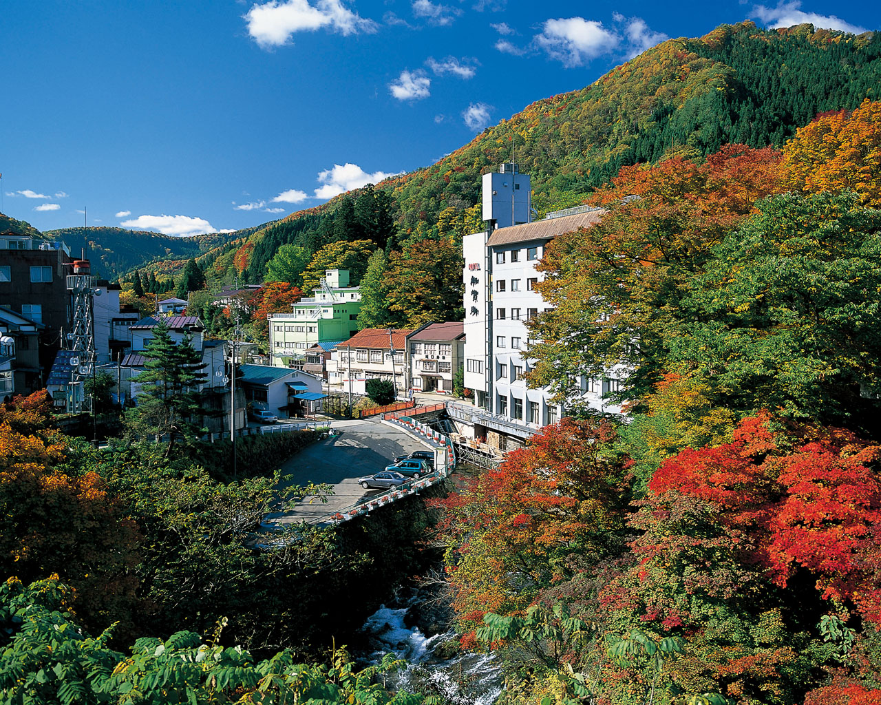 秋の鶯宿温泉